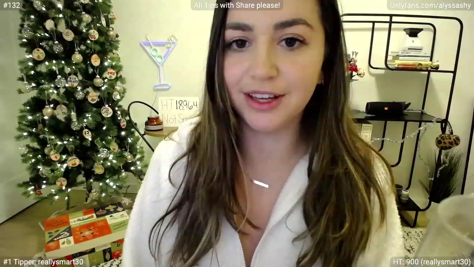 Gallery image thumbnail from AlyssaShy's myfreecams stream on, 12/24/2022, 24:34 image 8 of 20