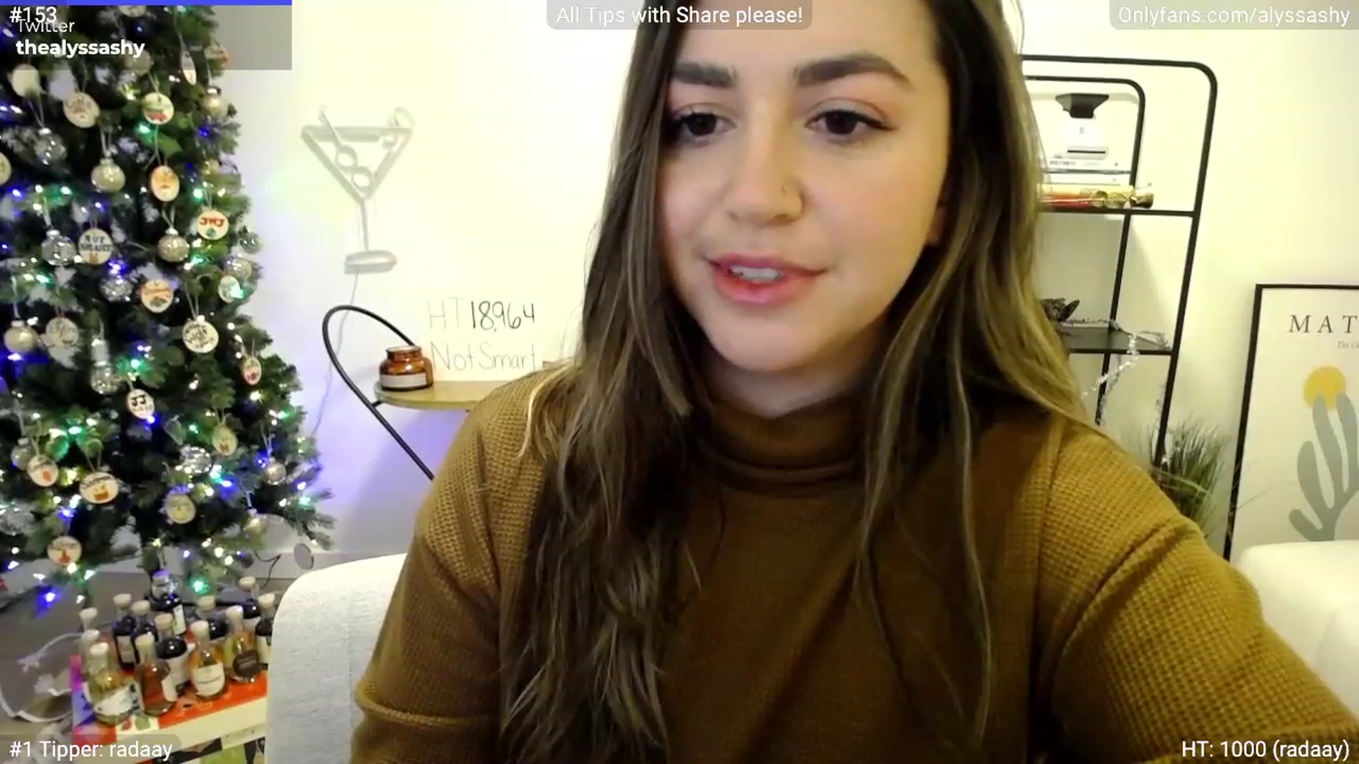 Gallery image thumbnail from AlyssaShy's myfreecams stream on, 12/28/2022, 22:13 image 17 of 20