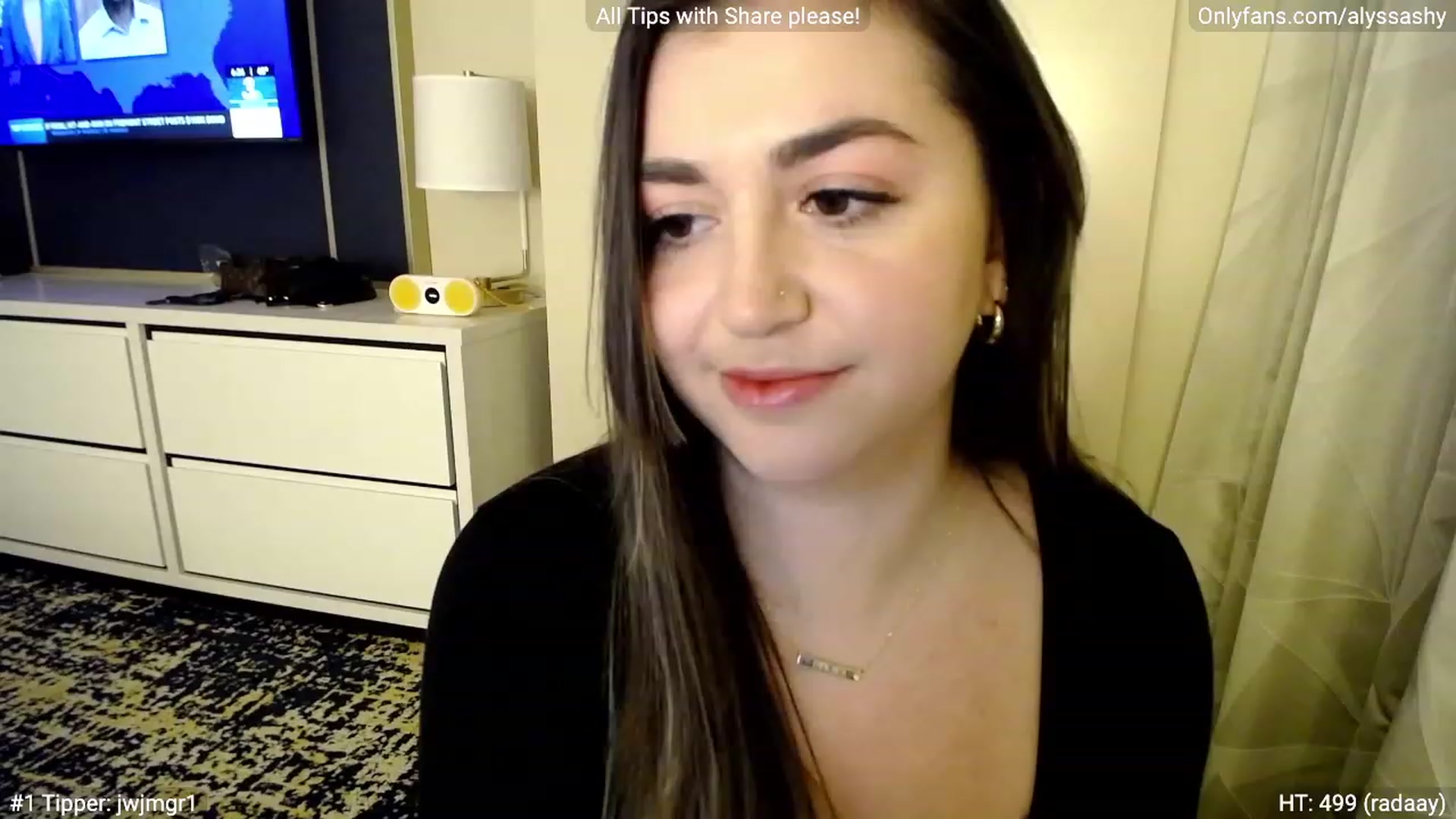 Gallery image thumbnail from AlyssaShy's myfreecams stream on, 01/05/2023, 02:46 image 16 of 20