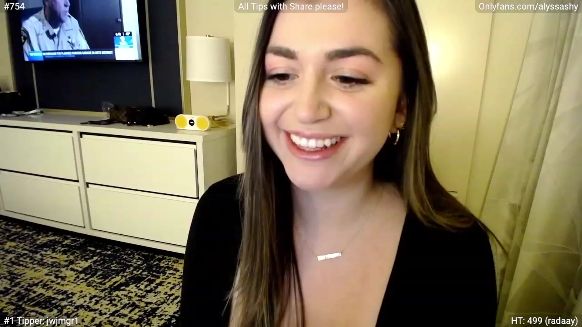 Gallery image thumbnail from AlyssaShy's myfreecams stream on, 01/05/2023, 02:46 image 5 of 20