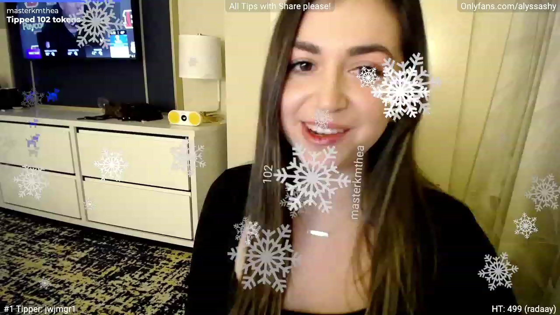 Gallery image thumbnail from AlyssaShy's myfreecams stream on, 01/05/2023, 02:46 image 14 of 20