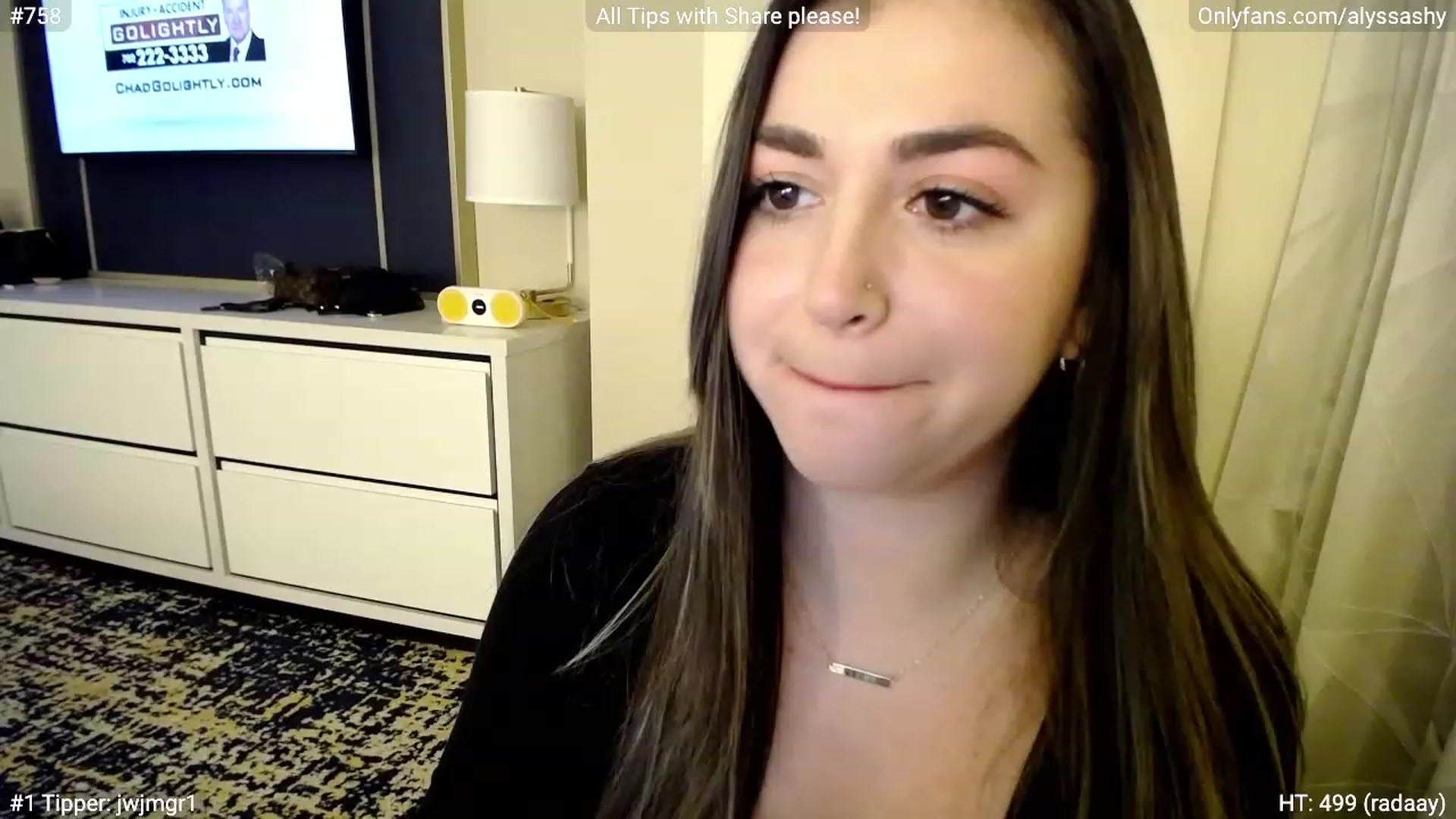 Gallery image thumbnail from AlyssaShy's myfreecams stream on, 01/05/2023, 02:46 image 11 of 20