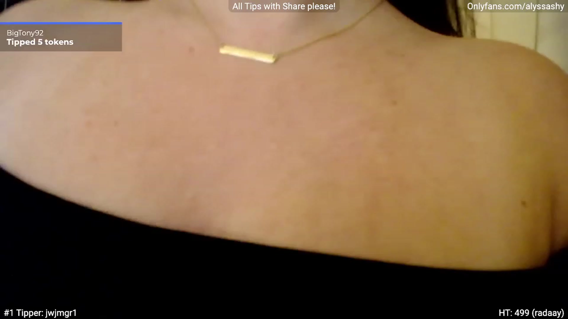 Gallery image thumbnail from AlyssaShy's myfreecams stream on, 01/05/2023, 02:46 image 18 of 20