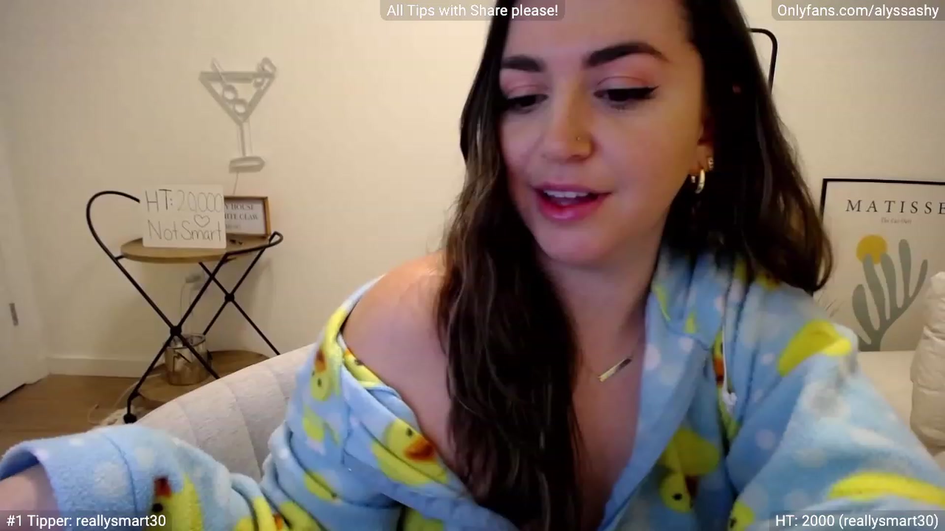 Gallery image thumbnail from AlyssaShy's myfreecams stream on, 01/31/2023, 24:18 image 16 of 20
