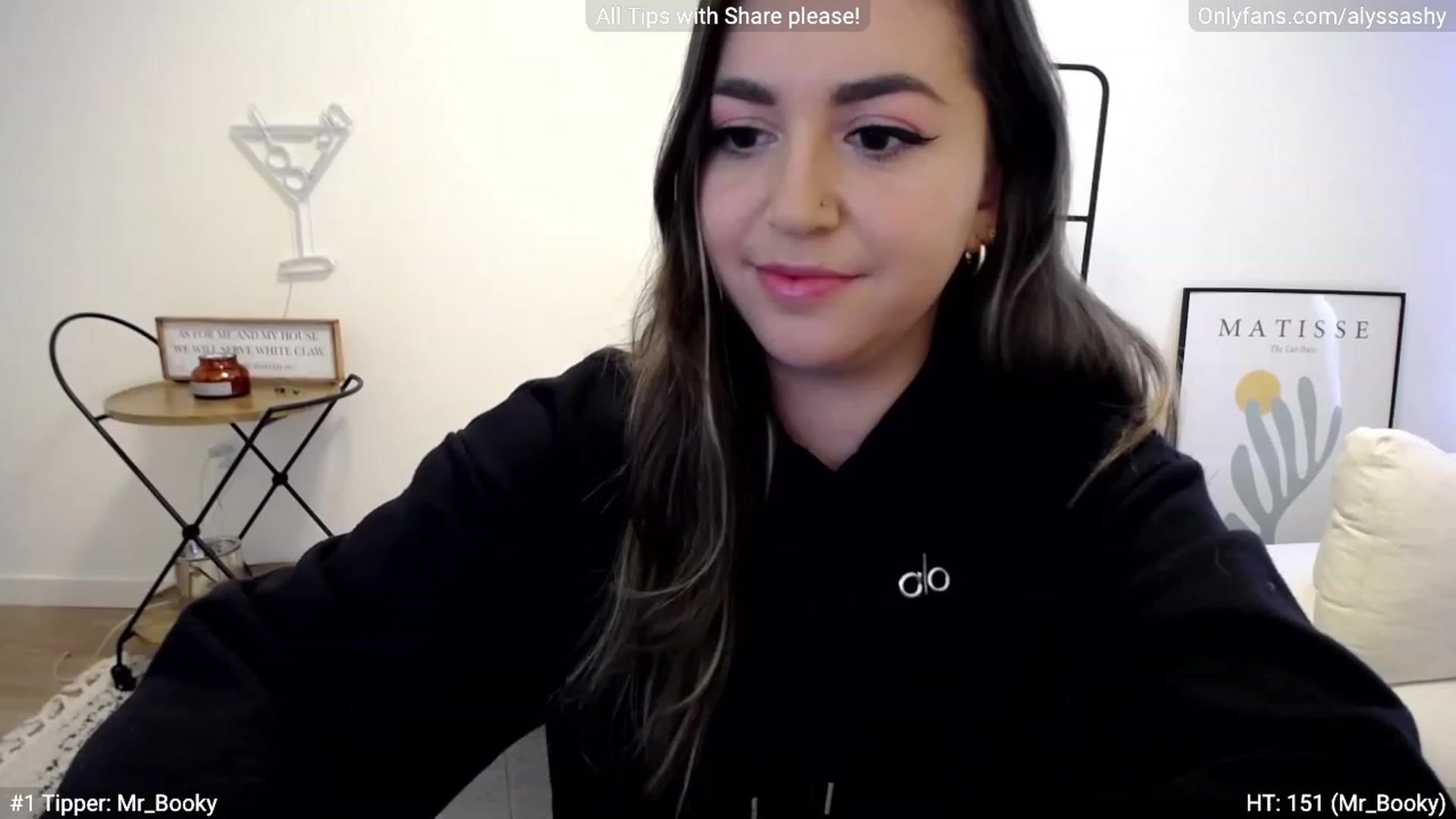 Gallery image thumbnail from AlyssaShy's myfreecams stream on, 02/02/2023, 21:08 image 9 of 20