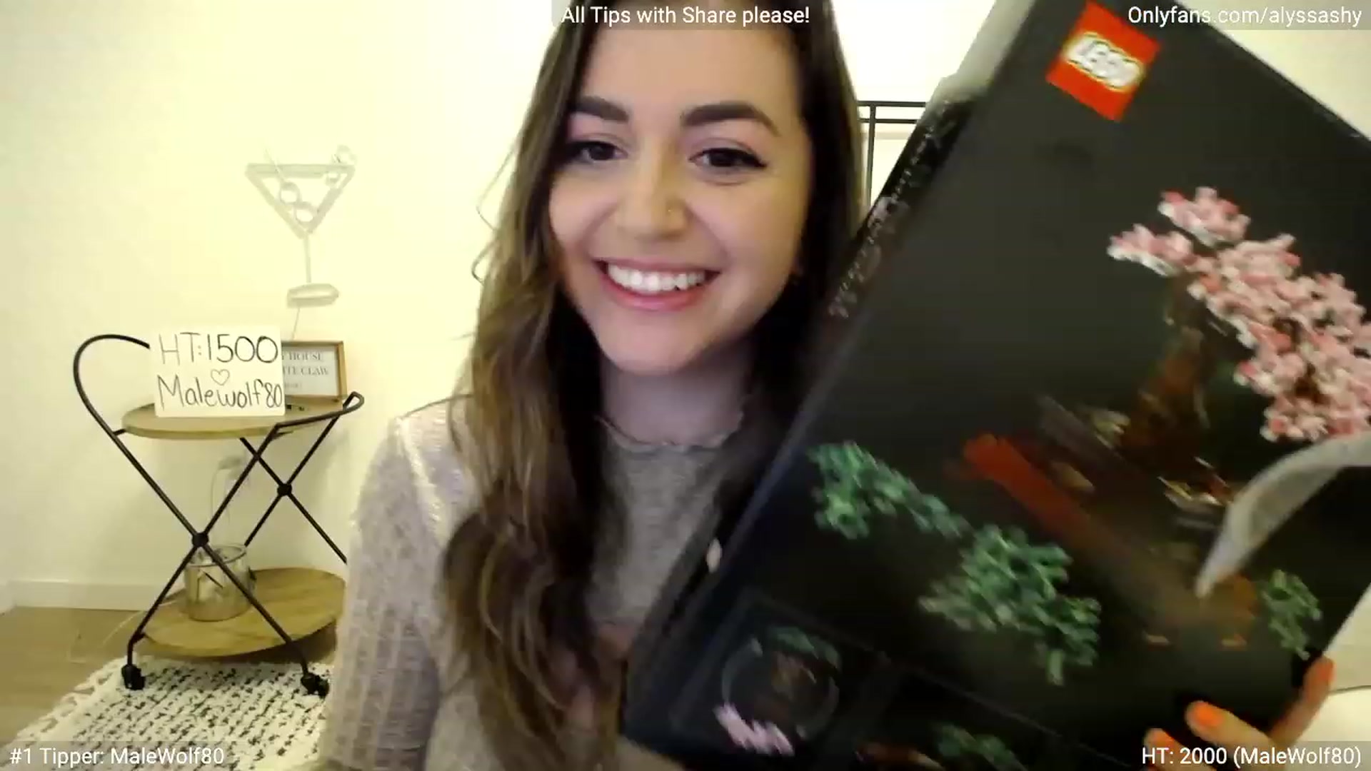 Gallery image thumbnail from AlyssaShy's myfreecams stream on, 02/06/2023, 23:45 image 2 of 20
