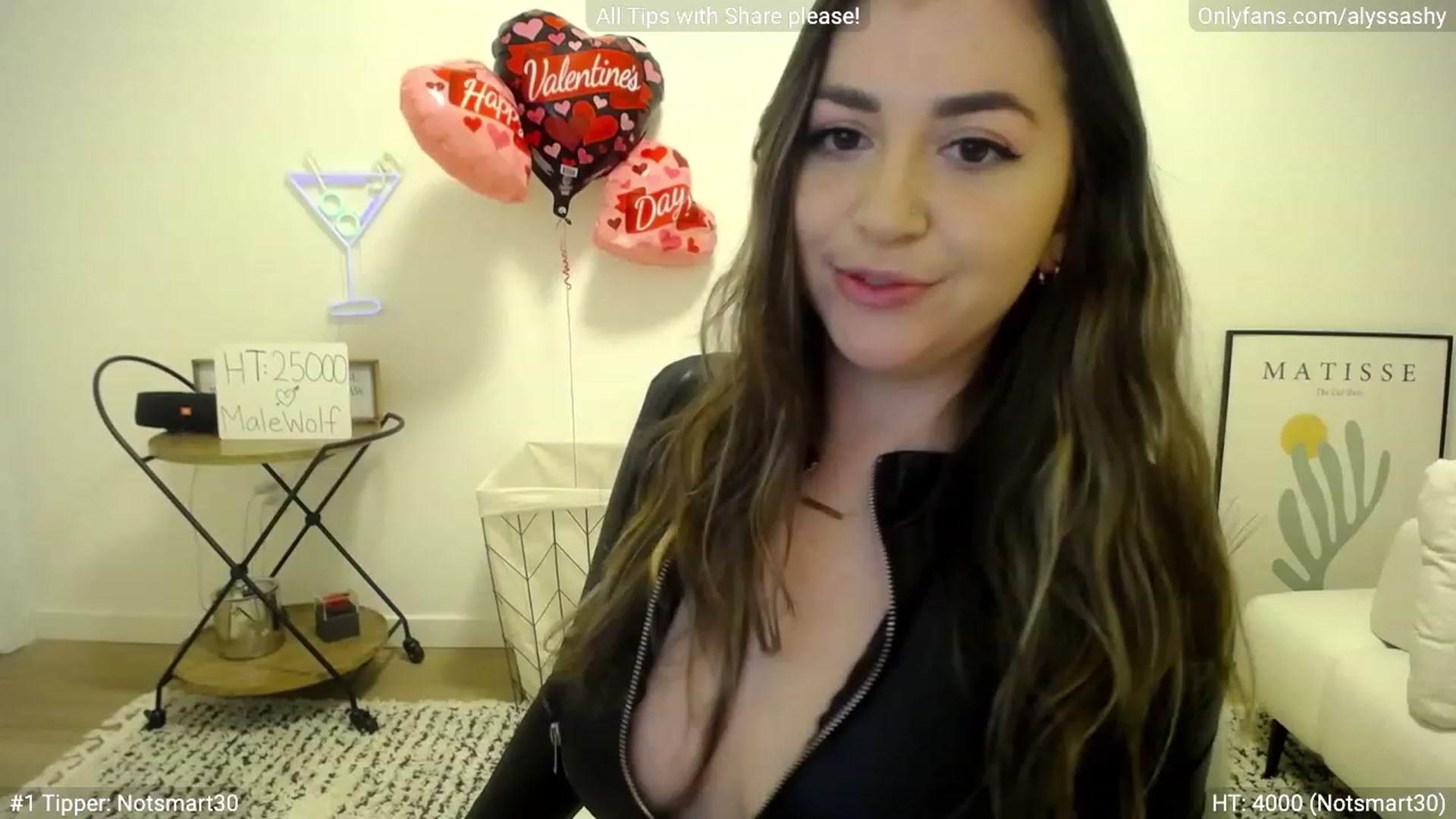 Gallery image thumbnail from AlyssaShy's myfreecams stream on, 02/19/2023, 24:00 image 13 of 20