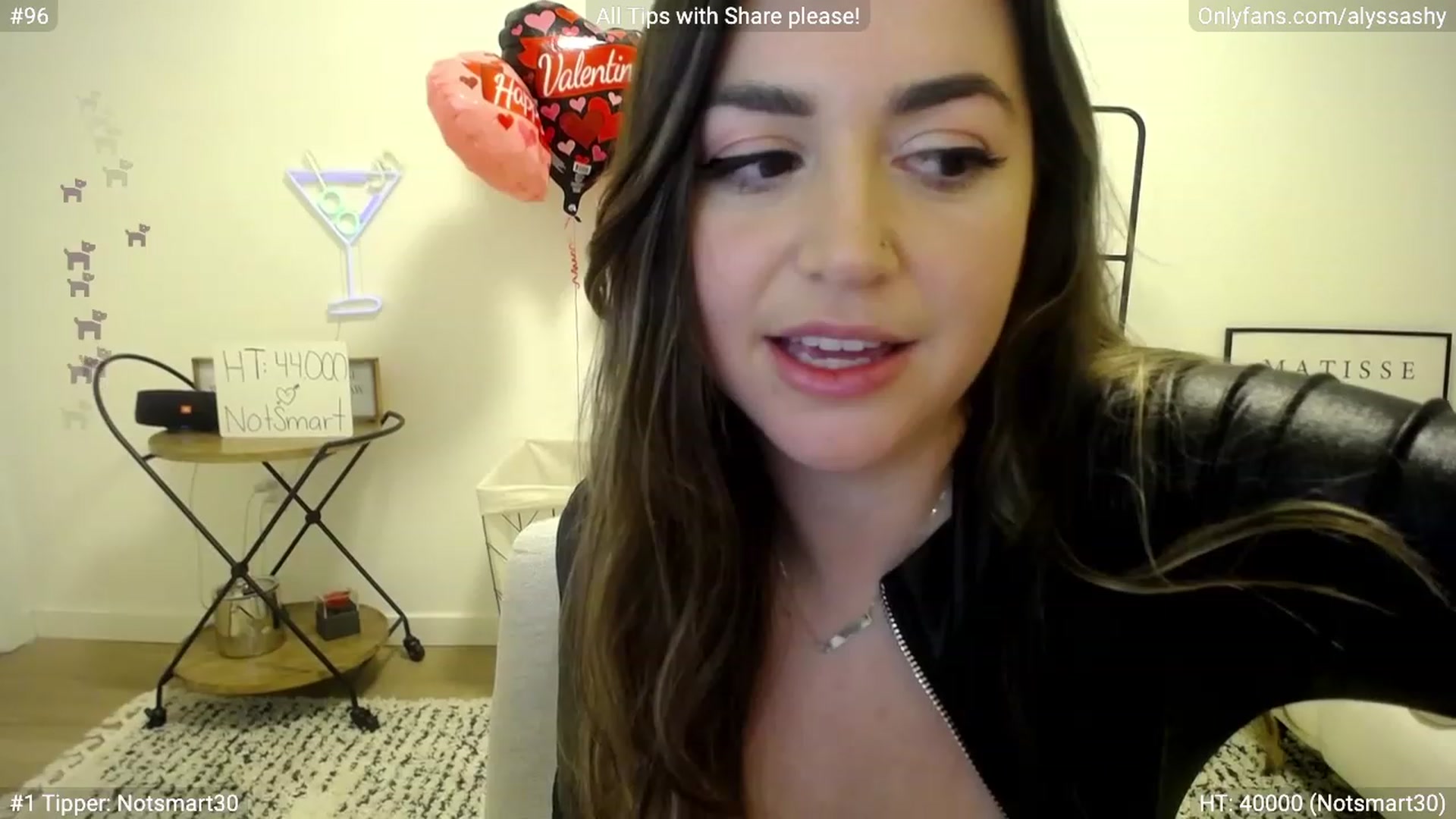 Gallery image thumbnail from AlyssaShy's myfreecams stream on, 02/19/2023, 02:04 image 16 of 20
