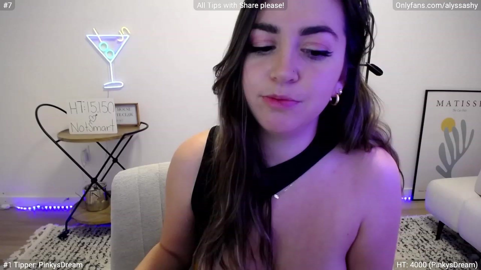 Gallery image thumbnail from AlyssaShy's myfreecams stream on, 03/05/2023, 02:37 image 19 of 20