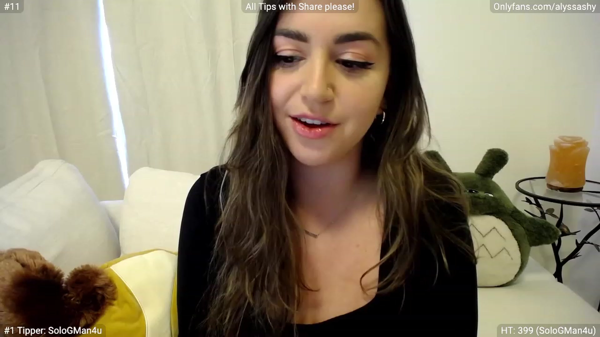 Gallery image thumbnail from AlyssaShy's myfreecams stream on, 03/05/2023, 22:20 image 11 of 20