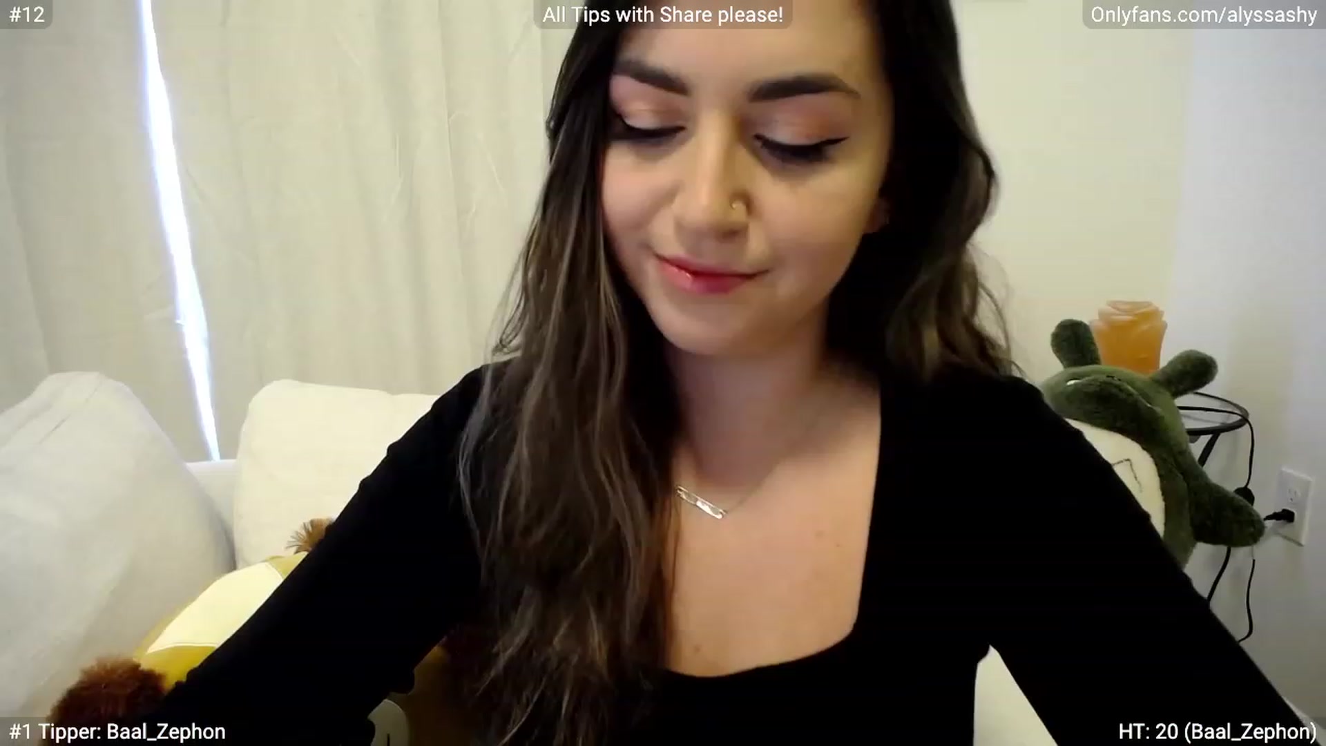 Gallery image thumbnail from AlyssaShy's myfreecams stream on, 03/05/2023, 22:20 image 6 of 20