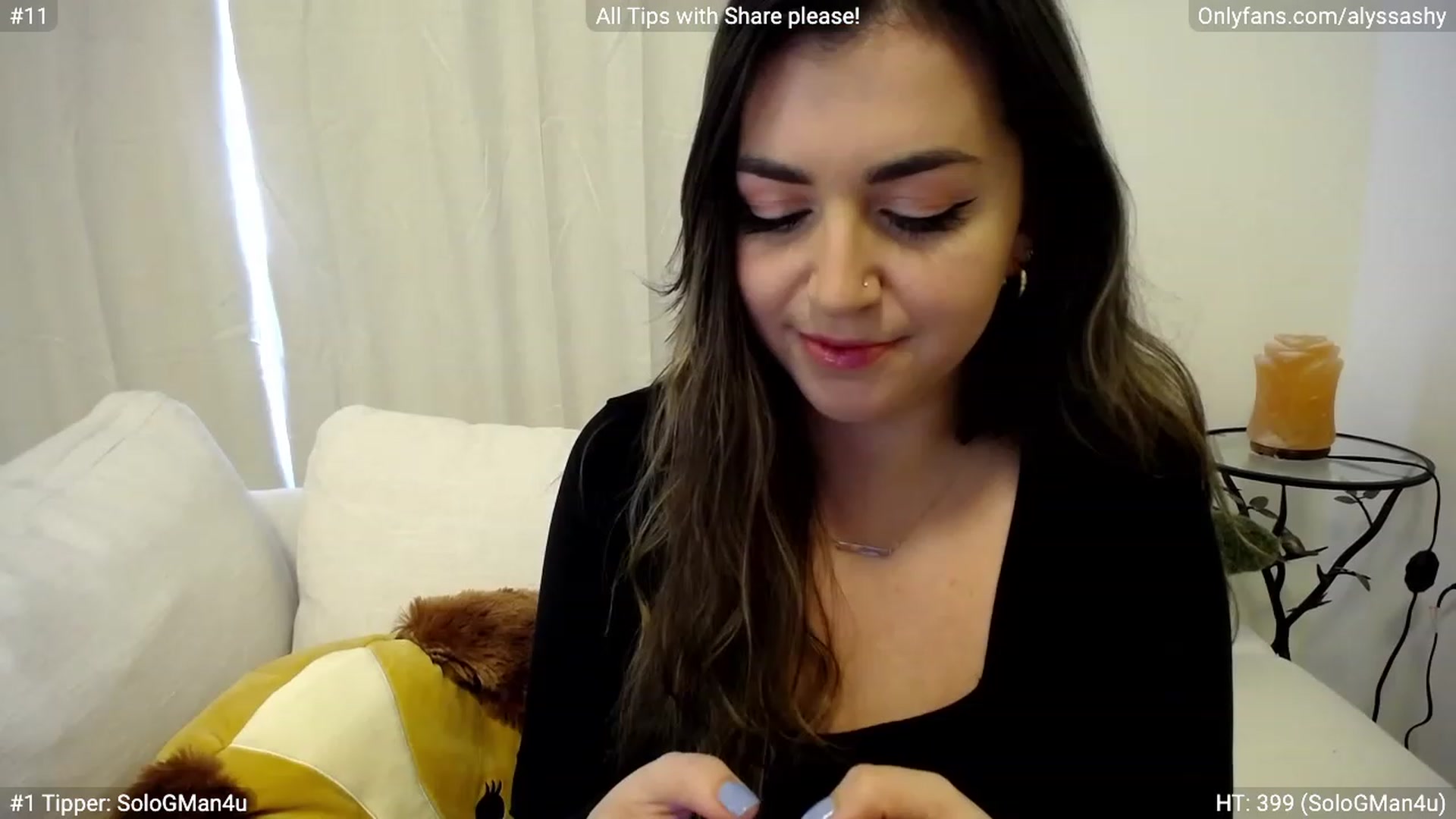 Gallery image thumbnail from AlyssaShy's myfreecams stream on, 03/05/2023, 22:20 image 9 of 20