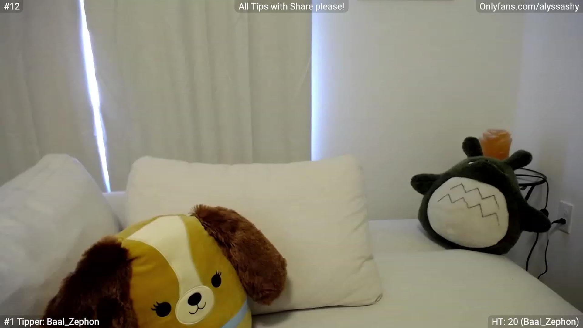 Gallery image thumbnail from AlyssaShy's myfreecams stream on, 03/05/2023, 22:20 image 4 of 20