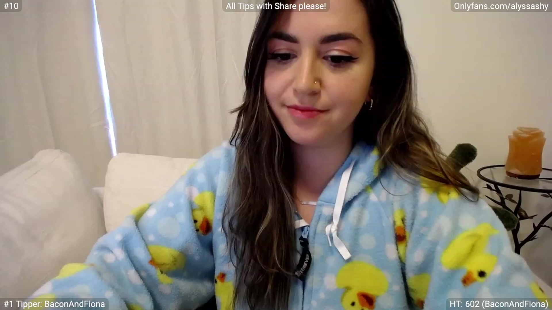 Gallery image thumbnail from AlyssaShy's myfreecams stream on, 03/05/2023, 22:34 image 2 of 20