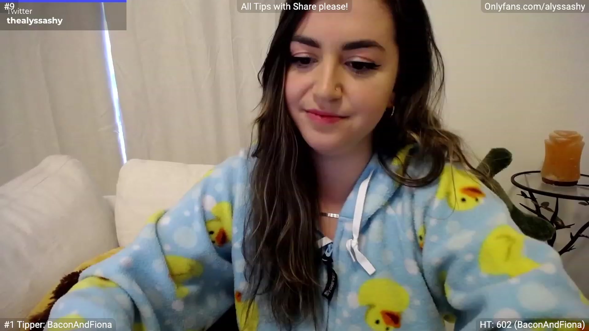 Gallery image thumbnail from AlyssaShy's myfreecams stream on, 03/05/2023, 22:34 image 8 of 20