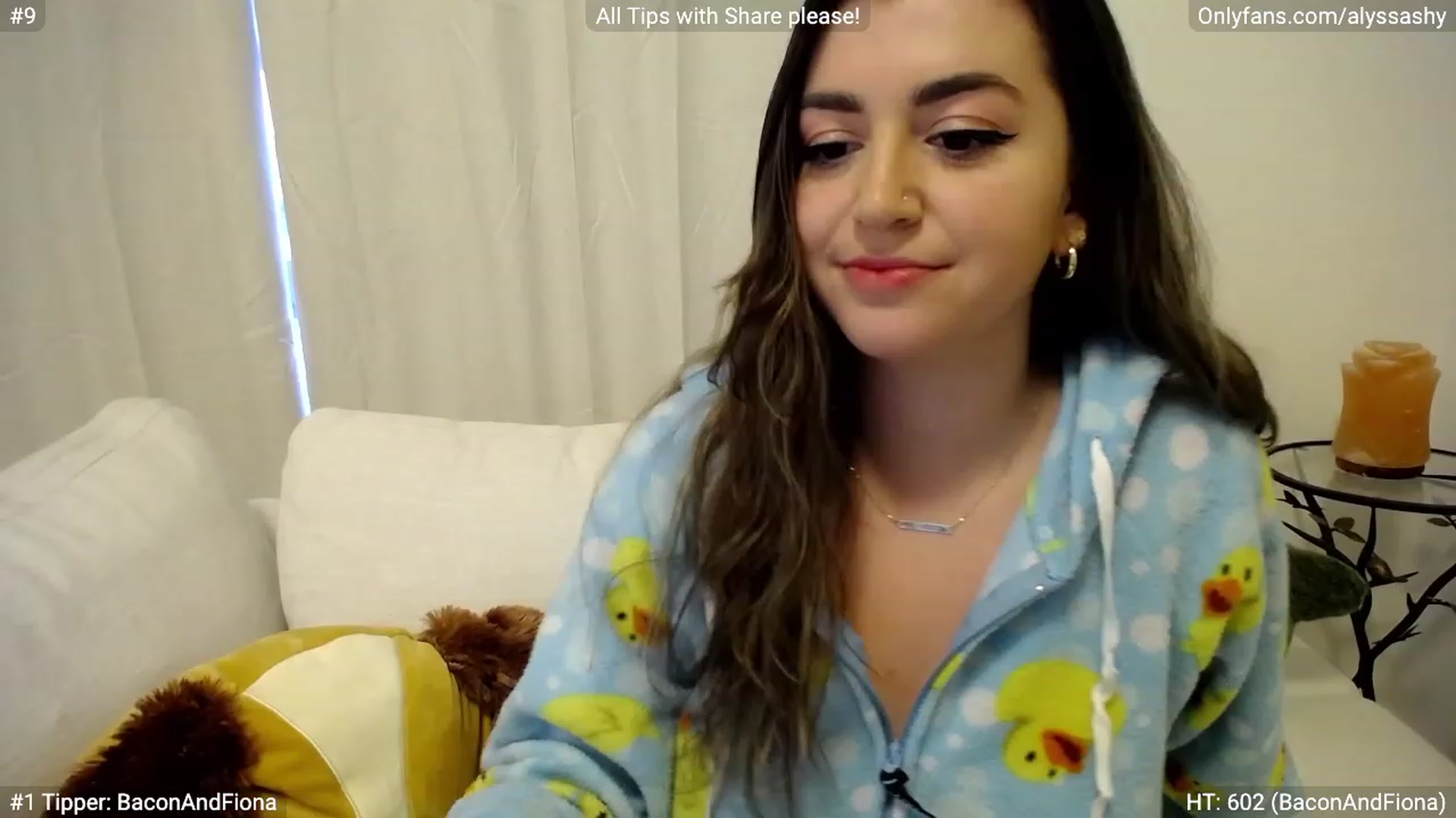 Gallery image thumbnail from AlyssaShy's myfreecams stream on, 03/05/2023, 22:34 image 19 of 20