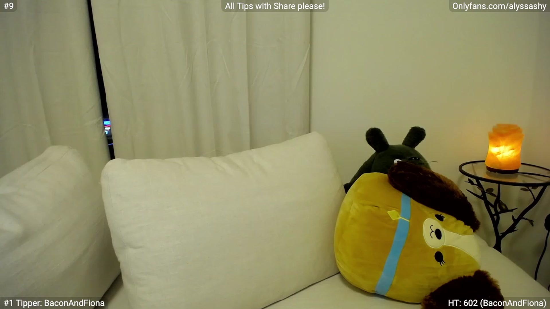Gallery image thumbnail from AlyssaShy's myfreecams stream on, 03/06/2023, 03:46 image 2 of 20