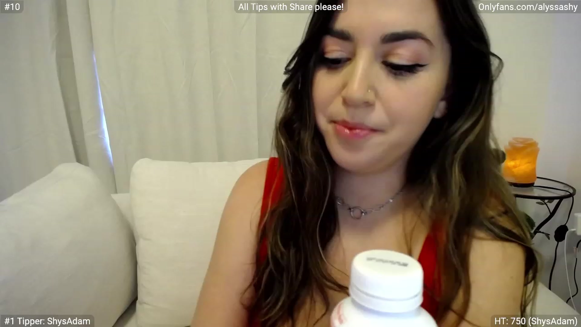 Gallery image thumbnail from AlyssaShy's myfreecams stream on, 03/07/2023, 21:37 image 2 of 20