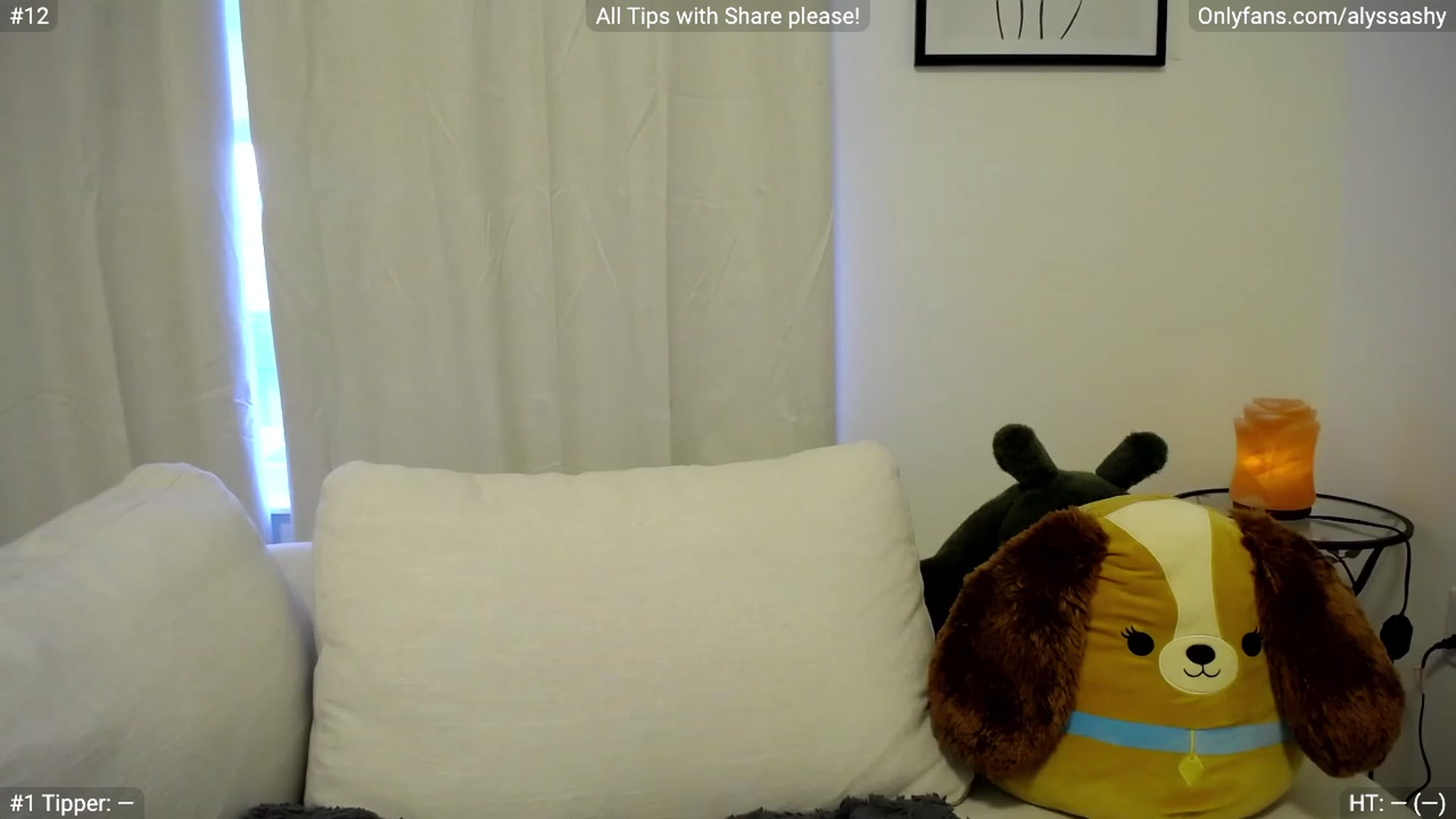 Gallery image thumbnail from AlyssaShy's myfreecams stream on, 03/09/2023, 24:08 image 1 of 20