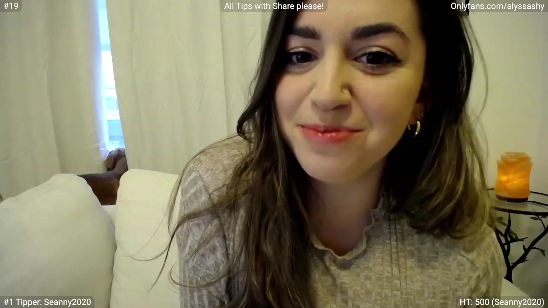 Gallery image thumbnail from AlyssaShy's myfreecams stream on, 03/12/2023, 24:10 image 3 of 20