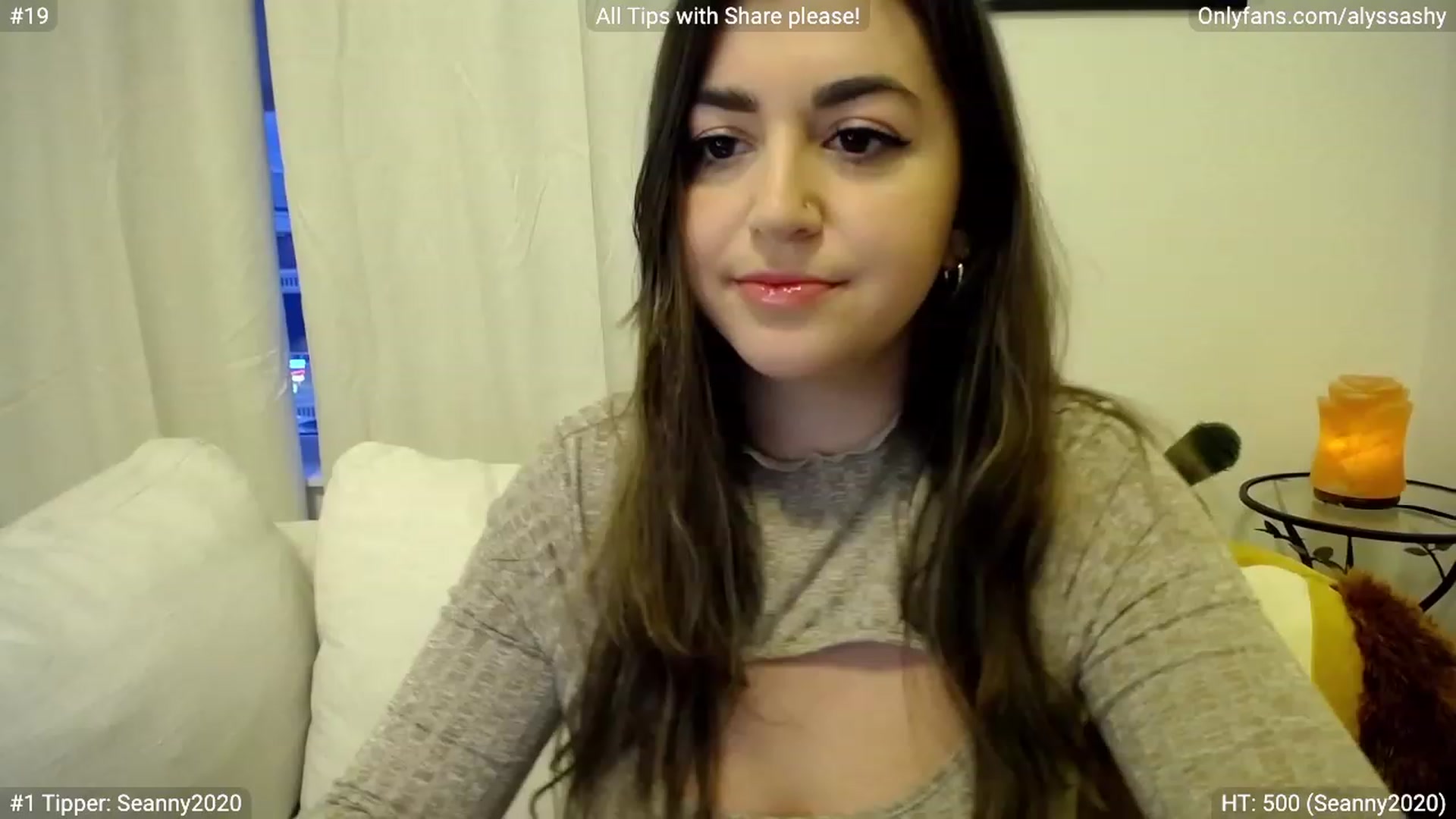 Gallery image thumbnail from AlyssaShy's myfreecams stream on, 03/12/2023, 24:10 image 11 of 20