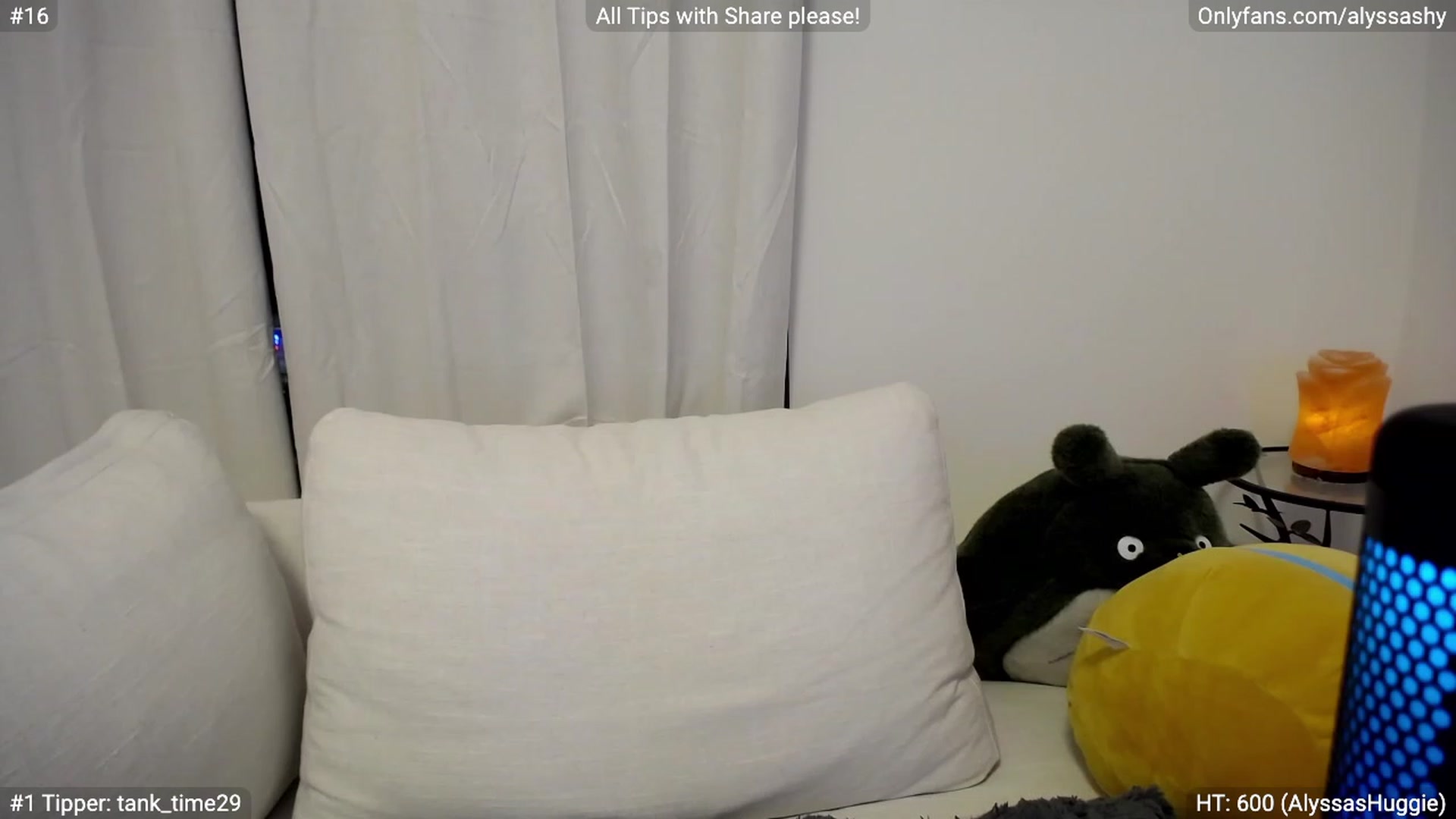 Gallery image thumbnail from AlyssaShy's myfreecams stream on, 03/12/2023, 02:06 image 12 of 20