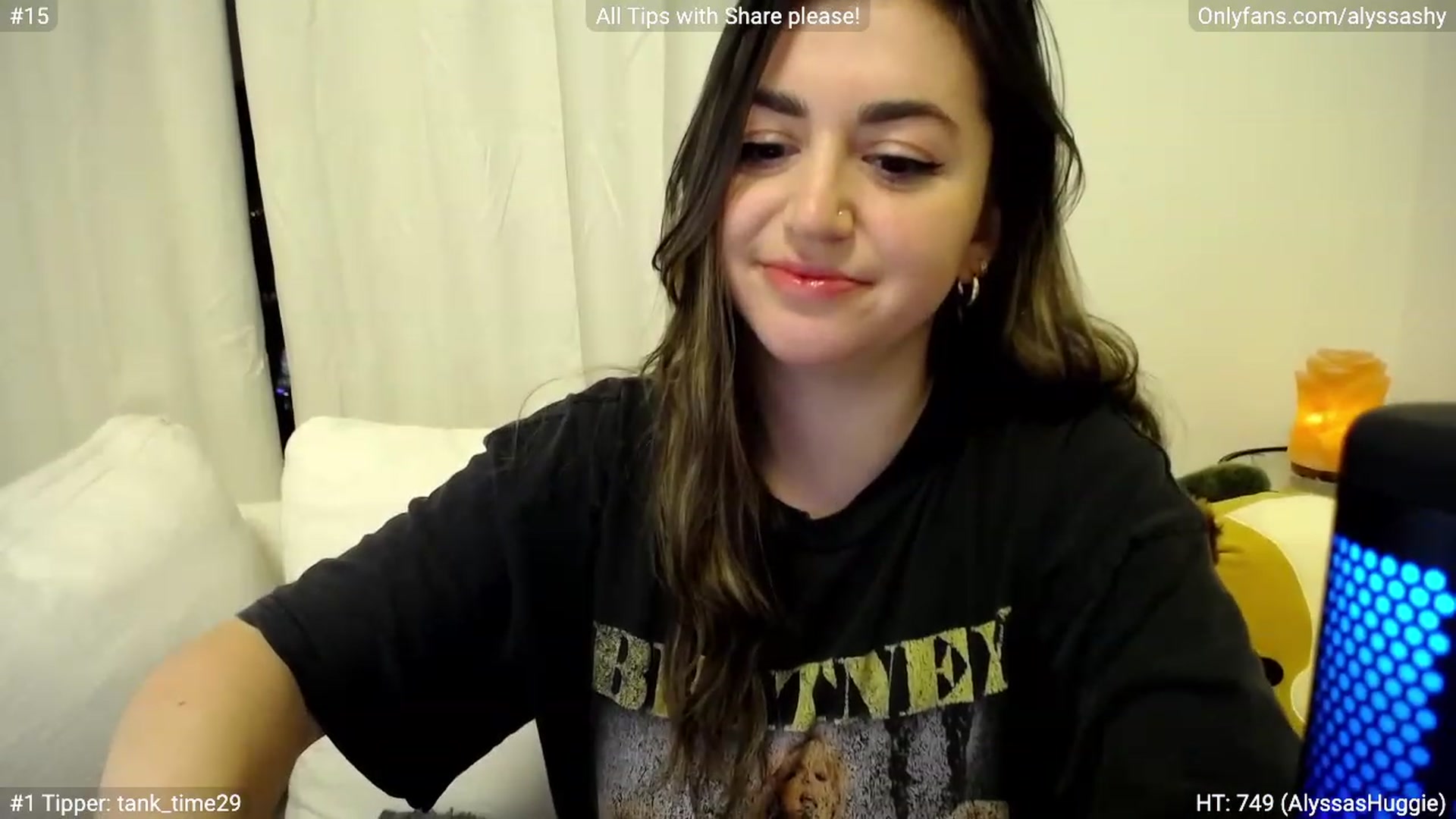 Gallery image thumbnail from AlyssaShy's myfreecams stream on, 03/12/2023, 04:54 image 4 of 20
