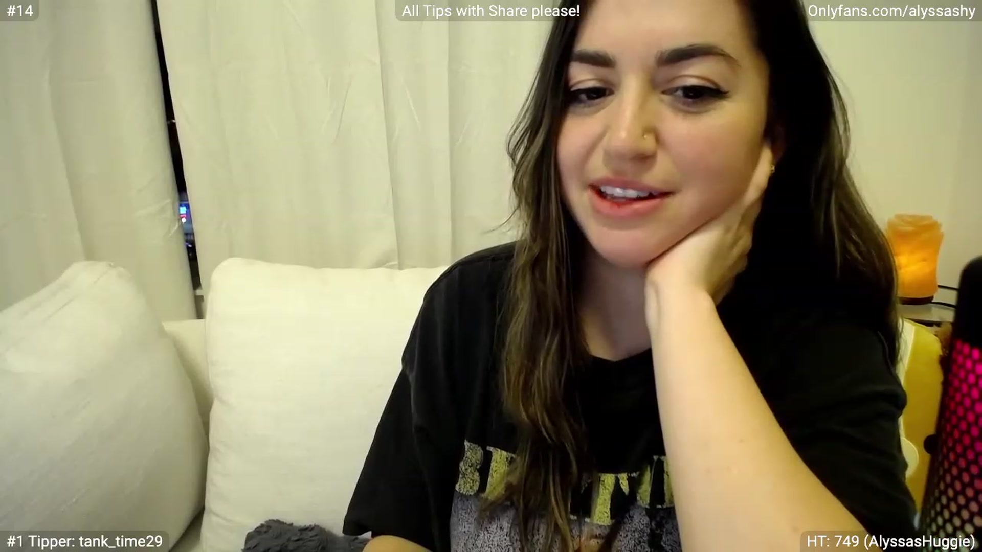 Gallery image thumbnail from AlyssaShy's myfreecams stream on, 03/12/2023, 04:54 image 15 of 20