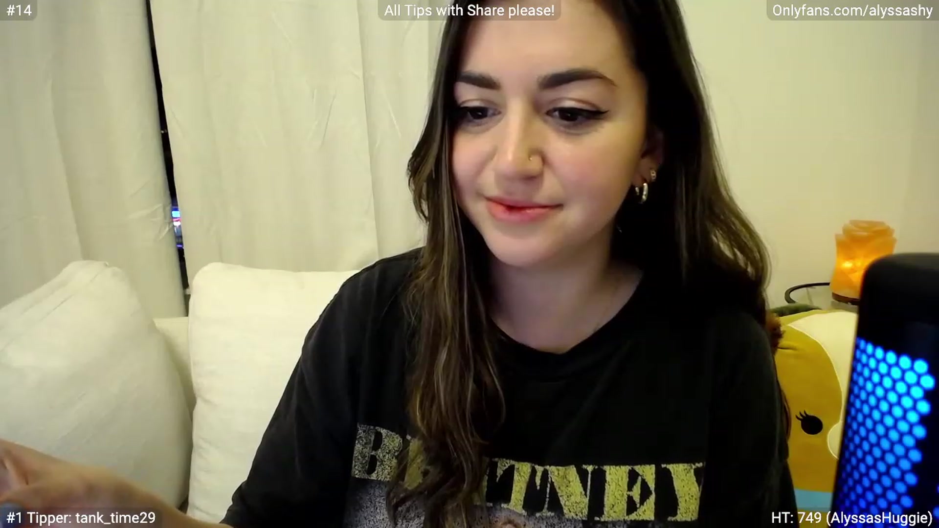 Gallery image thumbnail from AlyssaShy's myfreecams stream on, 03/12/2023, 04:54 image 11 of 20