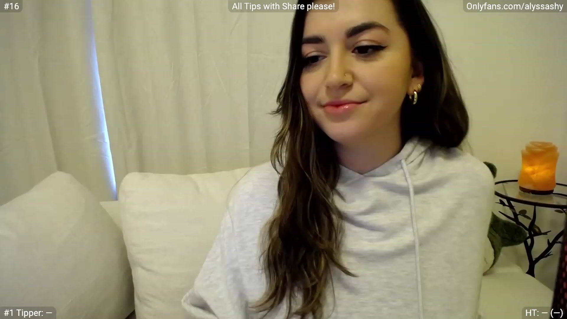 Gallery image thumbnail from AlyssaShy's myfreecams stream on, 03/13/2023, 23:32 image 1 of 20