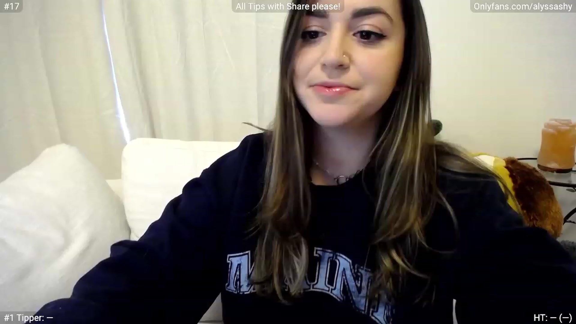 Gallery image thumbnail from AlyssaShy's myfreecams stream on, 03/16/2023, 21:04 image 4 of 20