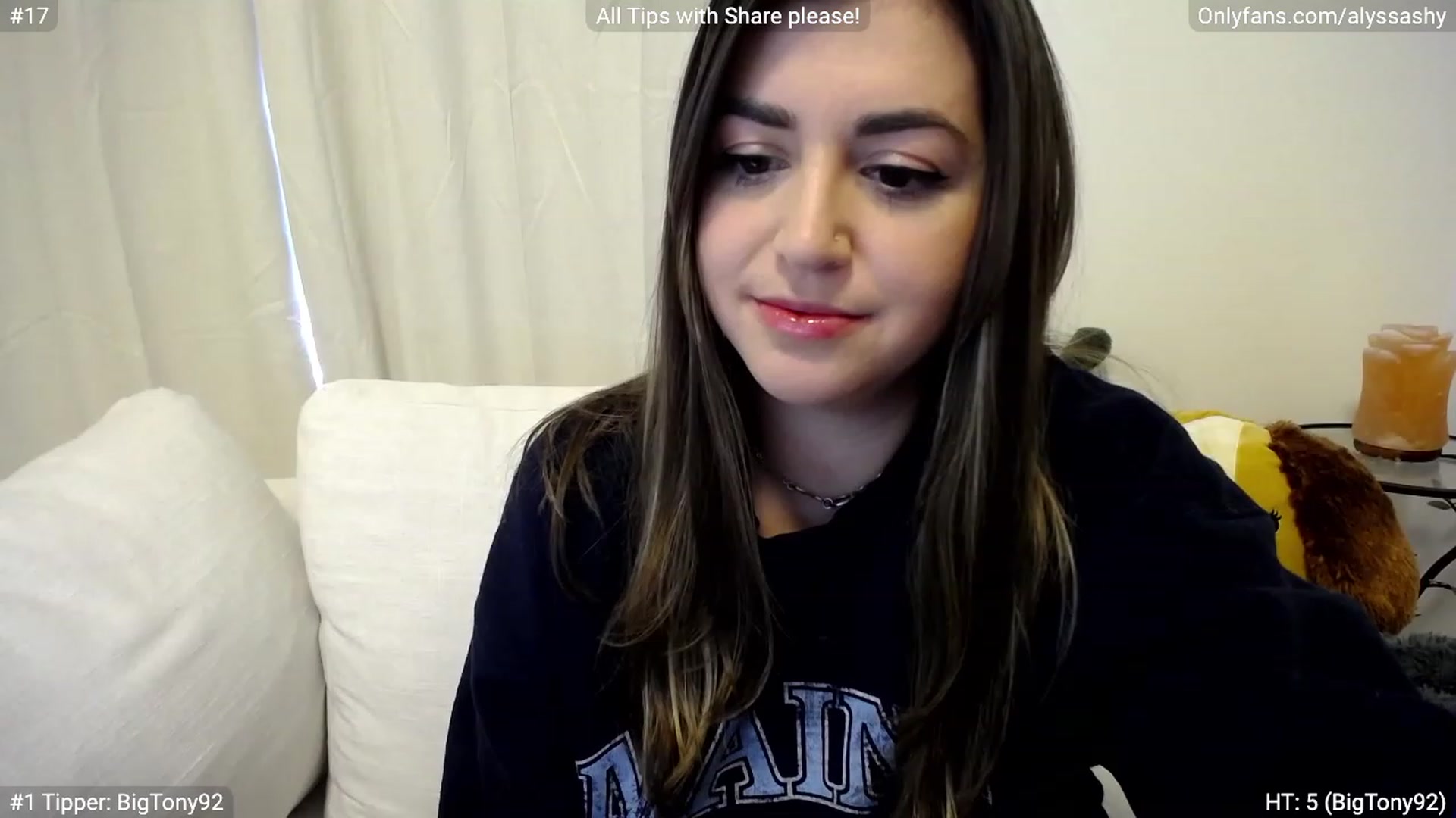 Gallery image thumbnail from AlyssaShy's myfreecams stream on, 03/16/2023, 21:04 image 8 of 20