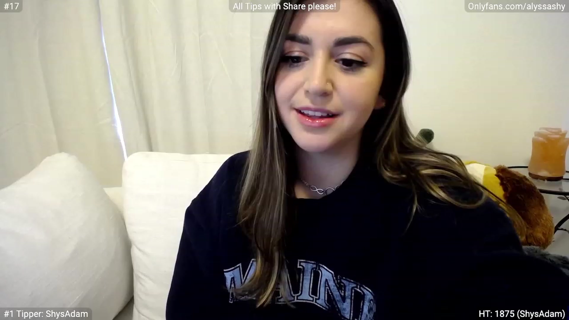 Gallery image thumbnail from AlyssaShy's myfreecams stream on, 03/16/2023, 21:04 image 16 of 20
