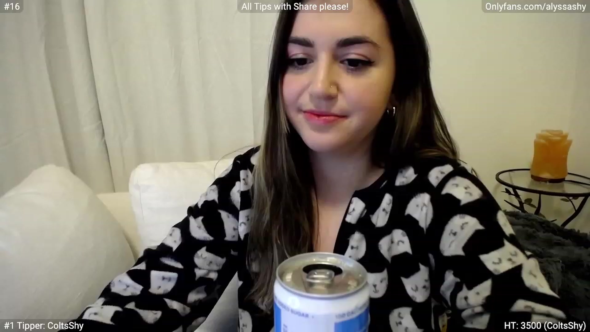 Gallery image thumbnail from AlyssaShy's myfreecams stream on, 03/18/2023, 01:23 image 8 of 20