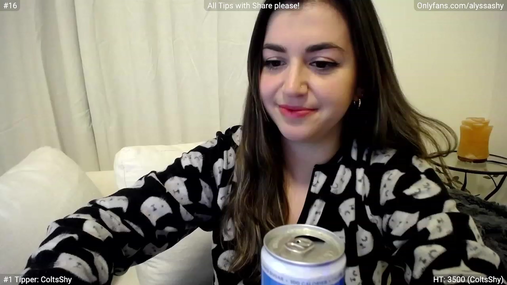 Gallery image thumbnail from AlyssaShy's myfreecams stream on, 03/18/2023, 02:04 image 3 of 20