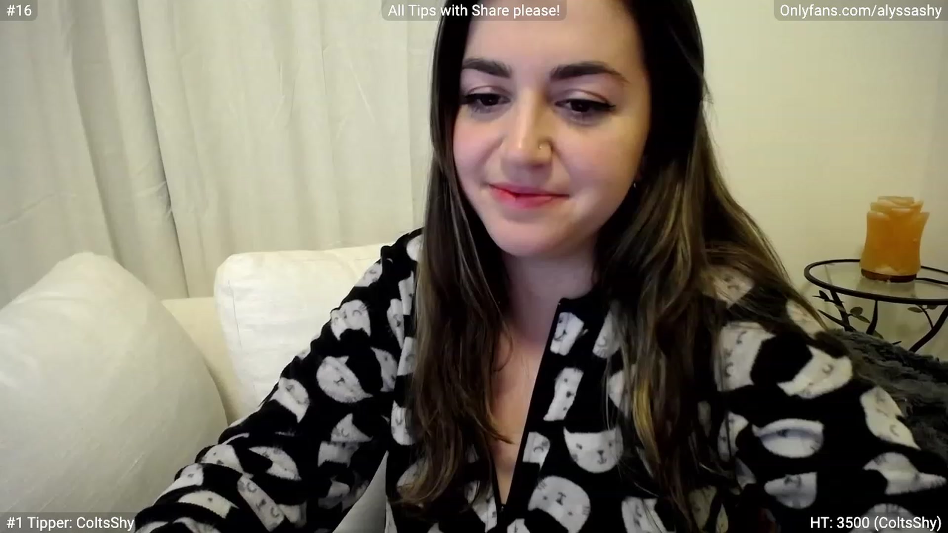 Gallery image thumbnail from AlyssaShy's myfreecams stream on, 03/18/2023, 02:04 image 18 of 20