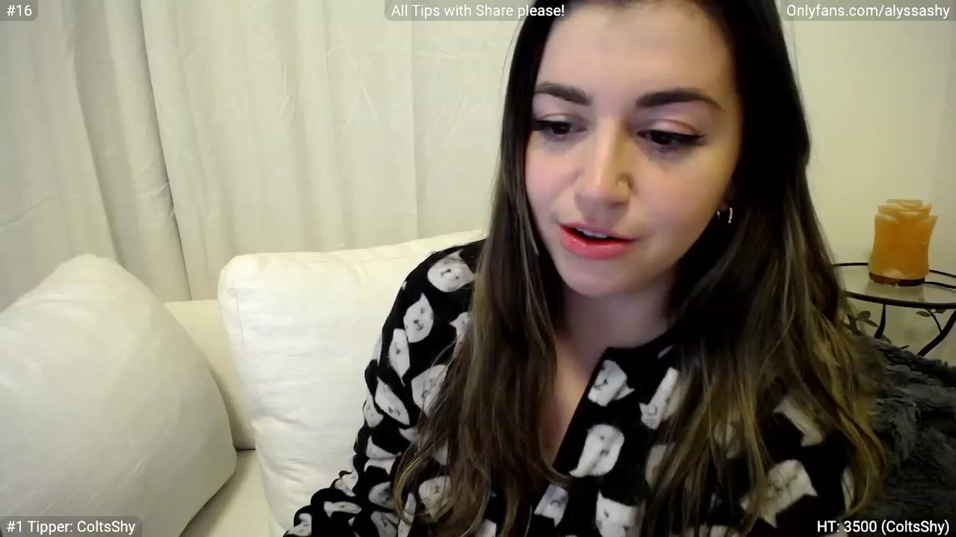 Gallery image thumbnail from AlyssaShy's myfreecams stream on, 03/18/2023, 02:04 image 20 of 20