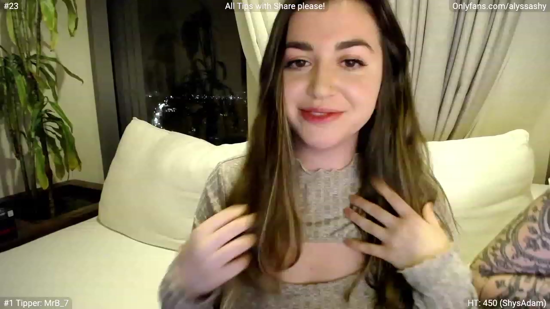 Gallery image thumbnail from AlyssaShy's myfreecams stream on, 03/19/2023, 05:25 image 15 of 20