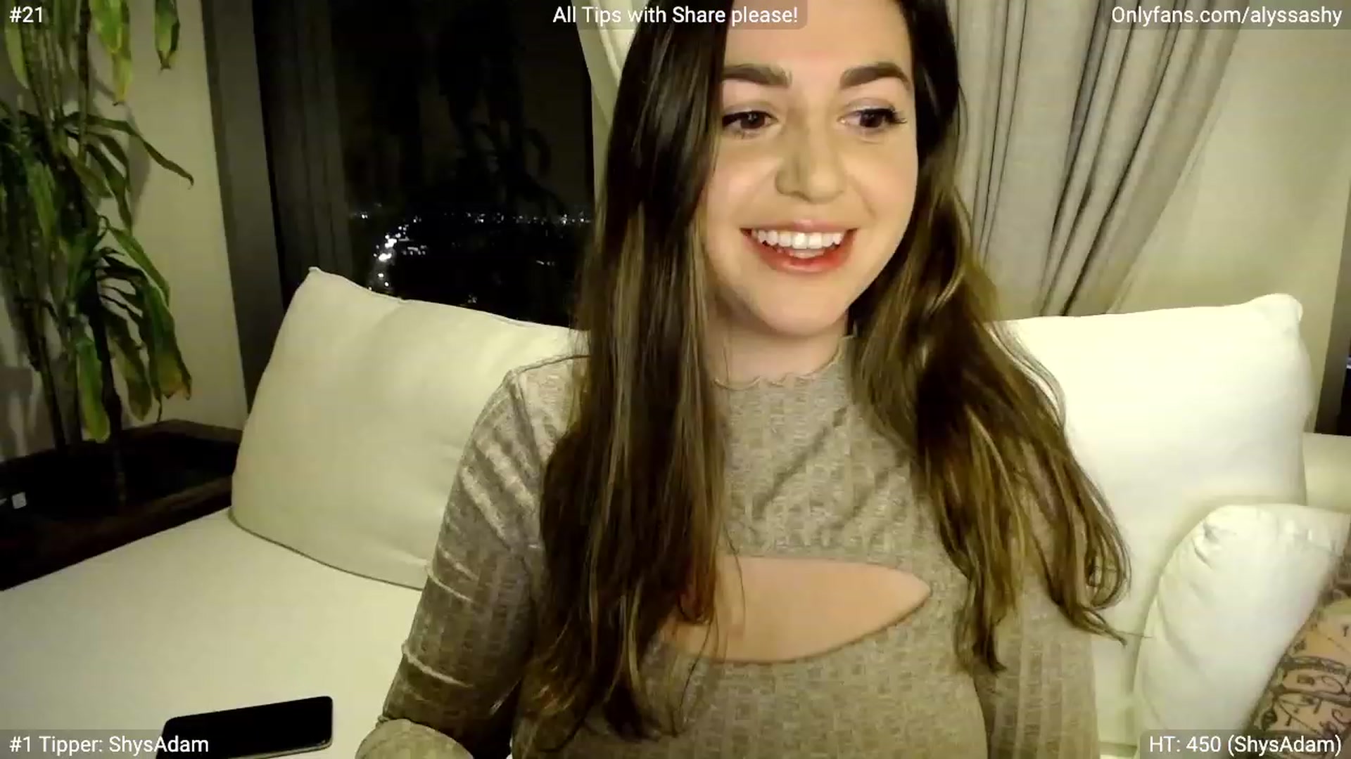 Gallery image thumbnail from AlyssaShy's myfreecams stream on, 03/19/2023, 05:25 image 10 of 20