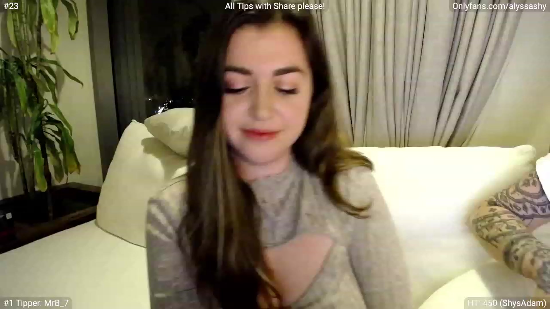 Gallery image thumbnail from AlyssaShy's myfreecams stream on, 03/19/2023, 05:25 image 20 of 20