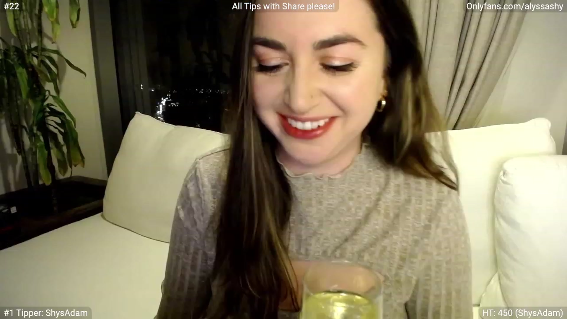 Gallery image thumbnail from AlyssaShy's myfreecams stream on, 03/19/2023, 05:25 image 4 of 20