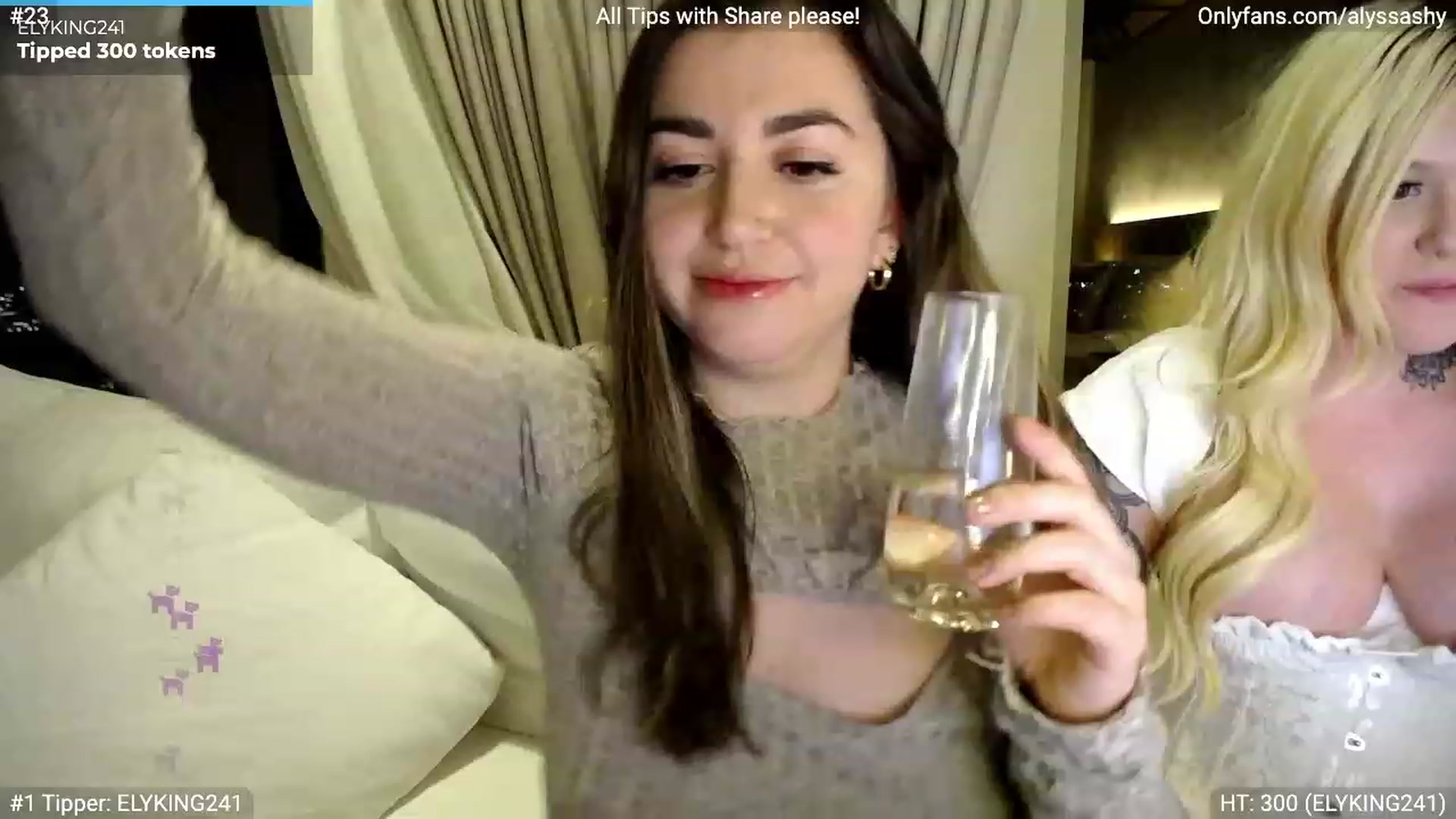 Gallery image thumbnail from AlyssaShy's myfreecams stream on, 03/19/2023, 09:00 image 10 of 20