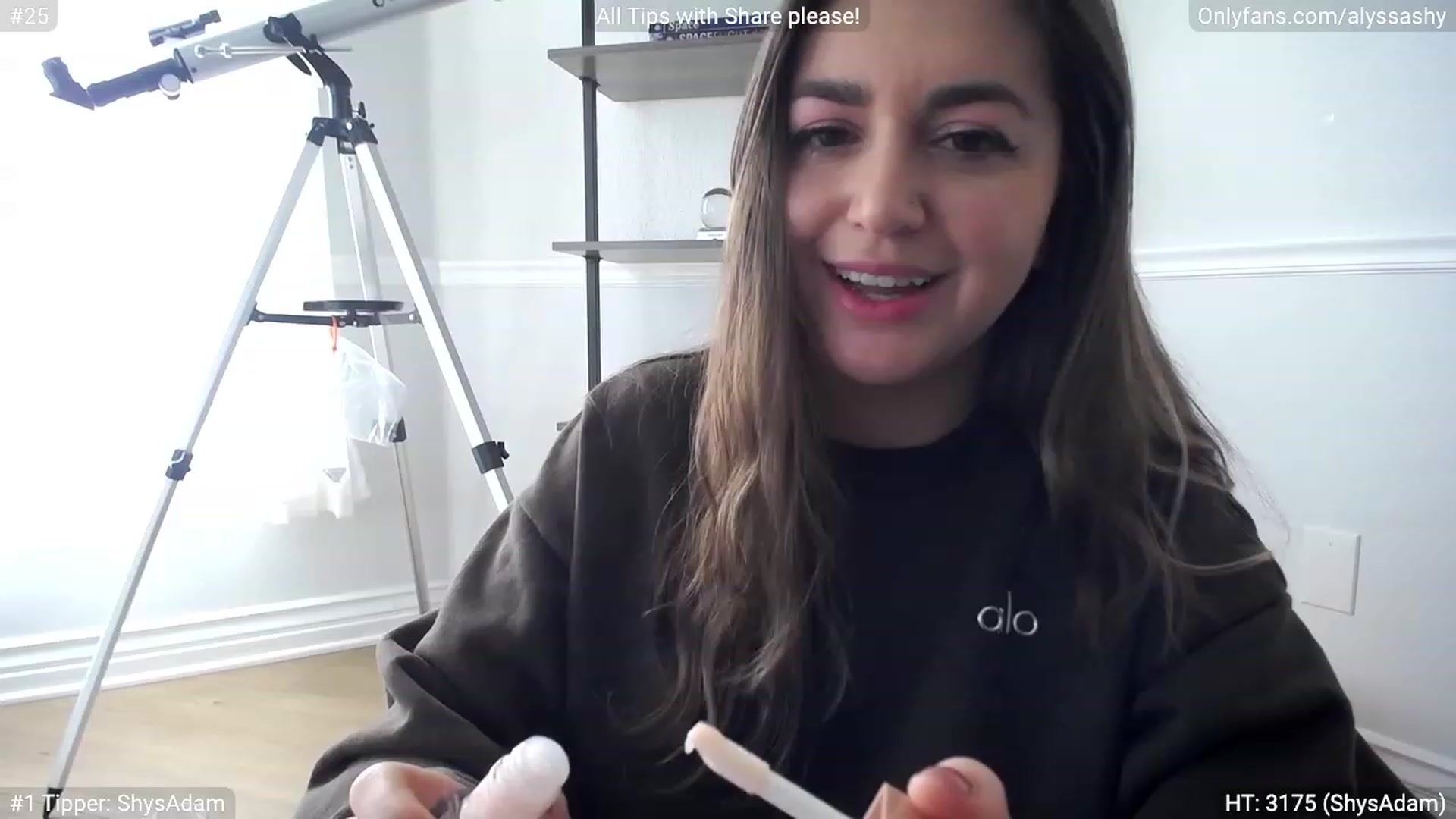 Gallery image thumbnail from AlyssaShy's myfreecams stream on, 03/22/2023, 24:04 image 3 of 20