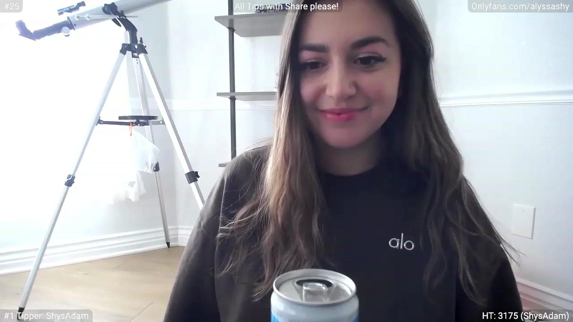 Gallery image thumbnail from AlyssaShy's myfreecams stream on, 03/22/2023, 24:51 image 1 of 20