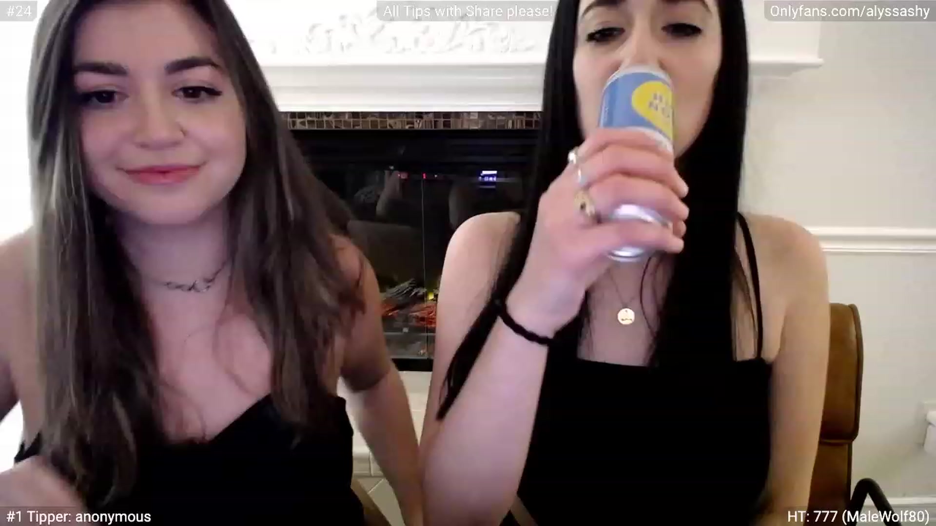 Gallery image thumbnail from AlyssaShy's myfreecams stream on, 03/23/2023, 04:05 image 16 of 20