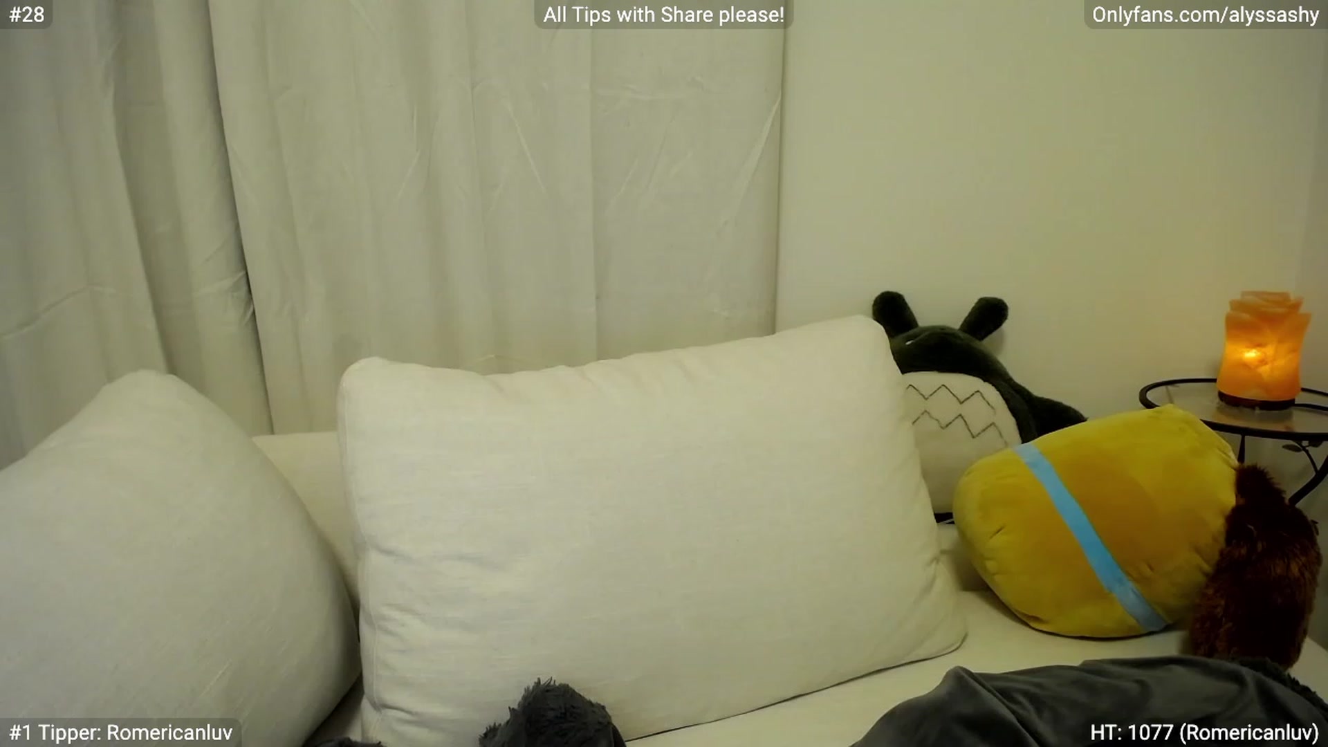 Gallery image thumbnail from AlyssaShy's myfreecams stream on, 03/25/2023, 24:02 image 18 of 20