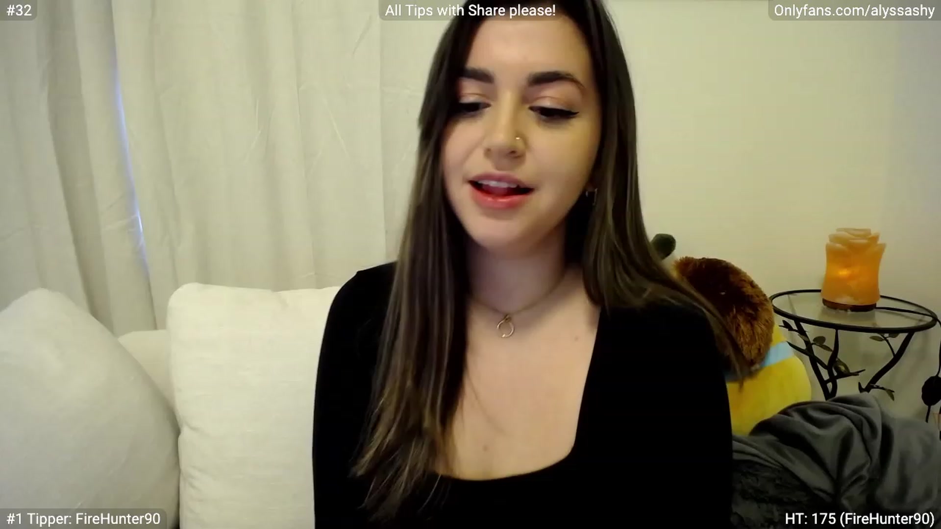 Gallery image thumbnail from AlyssaShy's myfreecams stream on, 03/25/2023, 22:53 image 6 of 20