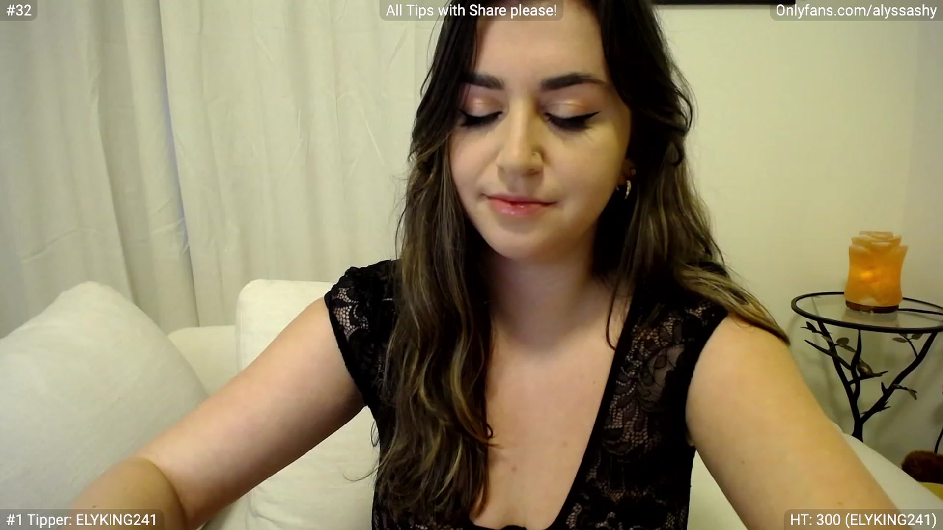 Gallery image thumbnail from AlyssaShy's myfreecams stream on, 03/28/2023, 24:05 image 3 of 20