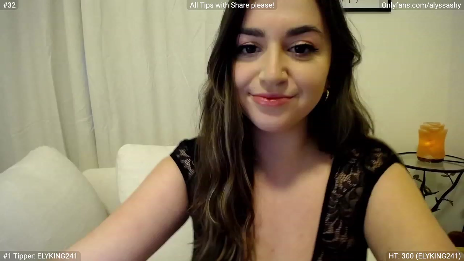 Gallery image thumbnail from AlyssaShy's myfreecams stream on, 03/28/2023, 24:05 image 1 of 20