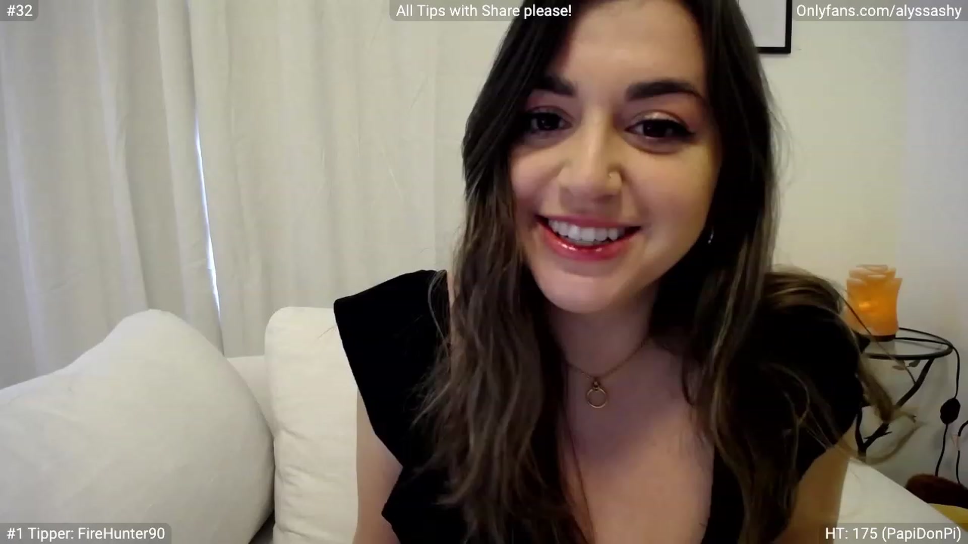 Gallery image thumbnail from AlyssaShy's myfreecams stream on, 03/28/2023, 20:41 image 14 of 20